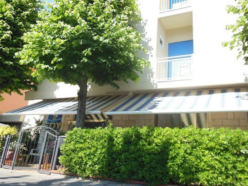 רימיני Hotel Edy מראה חיצוני תמונה