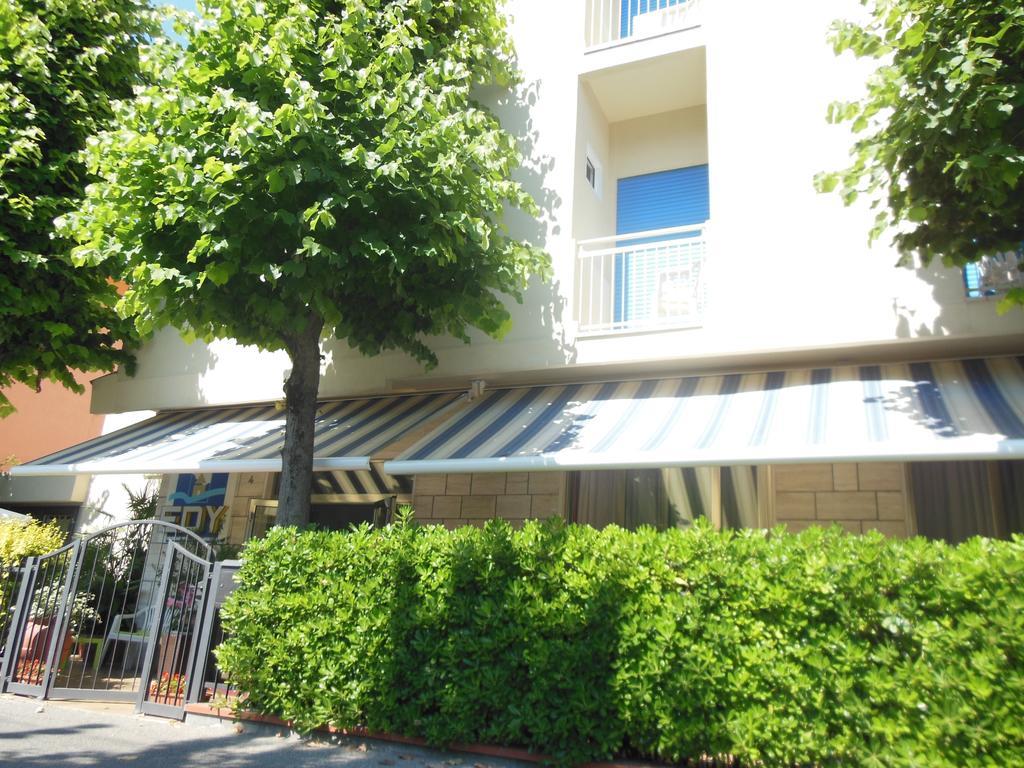 רימיני Hotel Edy מראה חיצוני תמונה